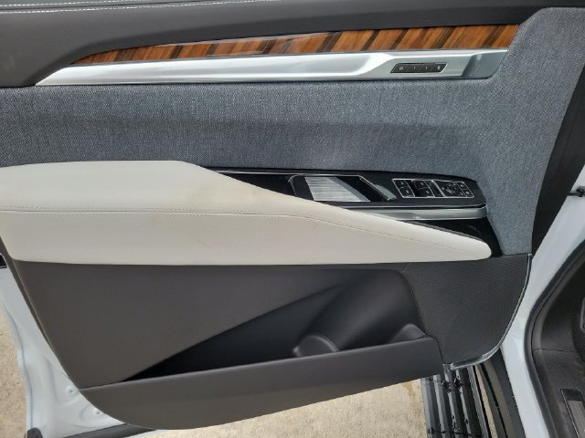 New 2026 Cadillac Escalade ESV Platinum Sport RWD image 10
