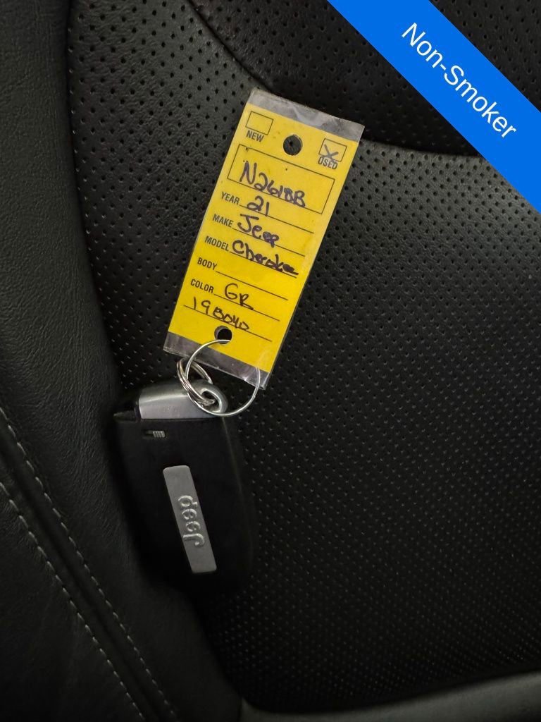 Used 2021 Jeep Cherokee Latitude Lux image 8