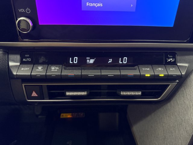 Used 2026 Toyota Camry LE w/ Convenience Package FWD image 18