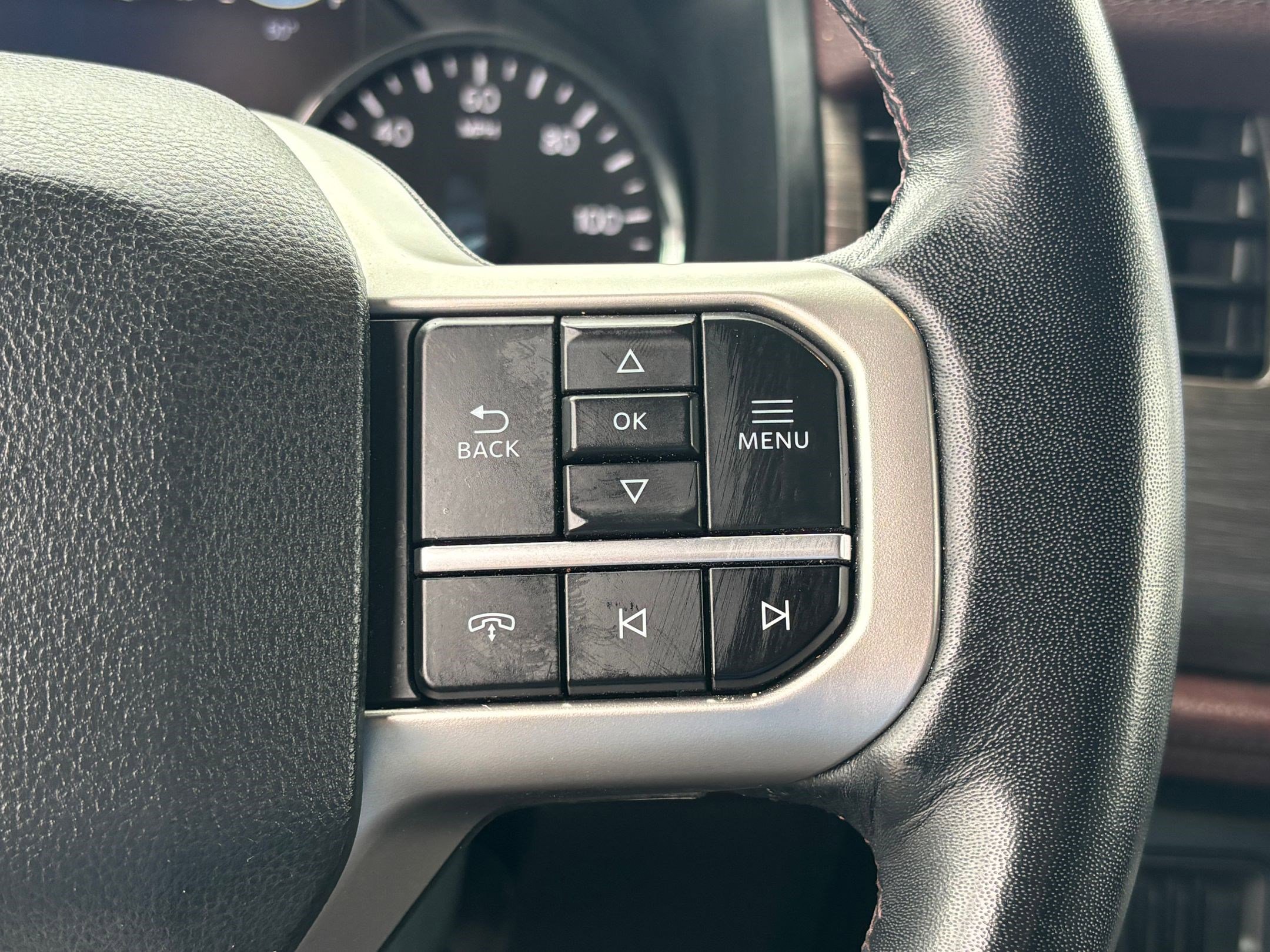 Used 2024 Ford Expedition Limited image 19