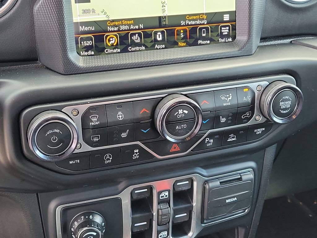 Used 2020 Jeep Gladiator Overland AWD/4WD image 24