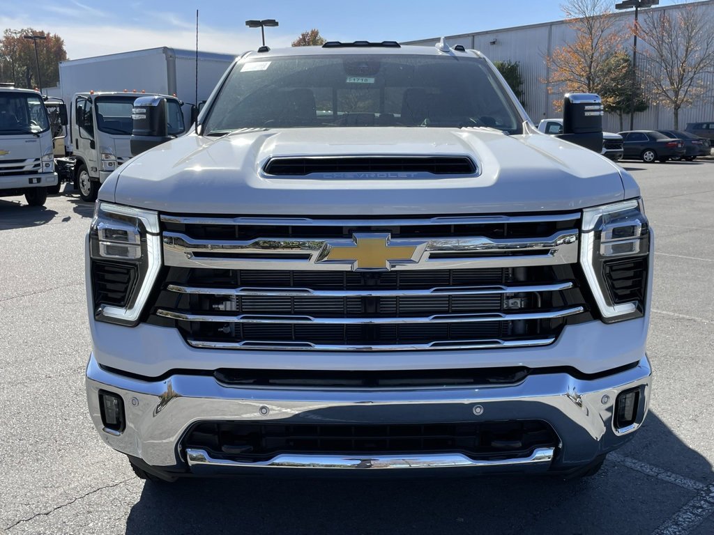 New 2026 Chevrolet Silverado 3500 LTZ w/ LTZ Convenience Package image 2