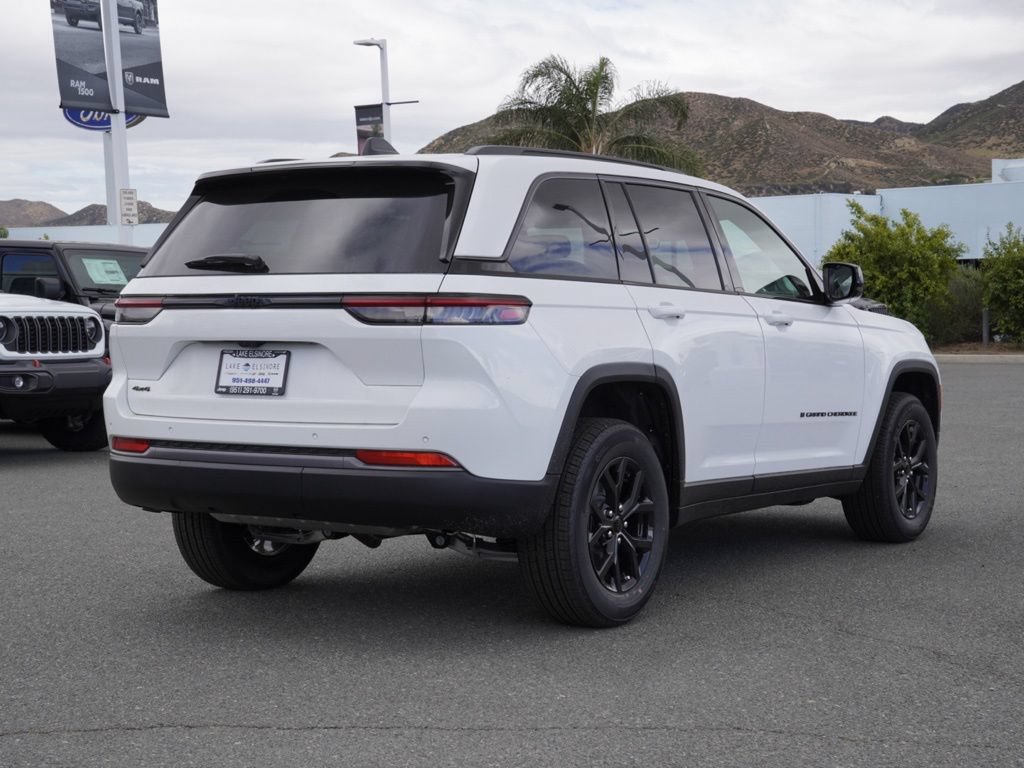 New 2026 Jeep Grand Cherokee Altitude AWD/4WD image 4