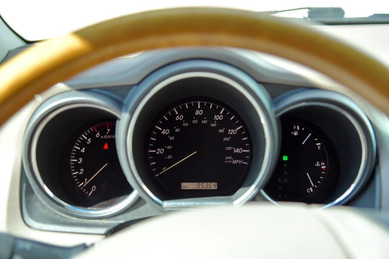 Used 2005 Lexus RX 330 image 23