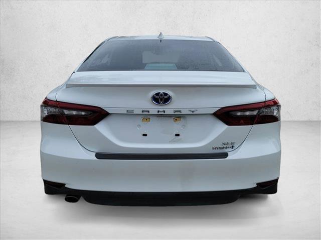 Used 2021 Toyota Camry XLE w/ Cold Weather Package image 7