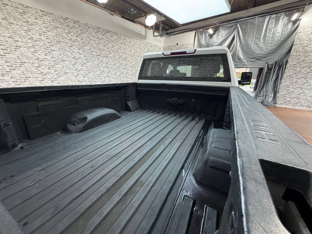 Used 2022 Chevrolet Silverado 2500 LT w/ Convenience Package AWD/4WD image 11