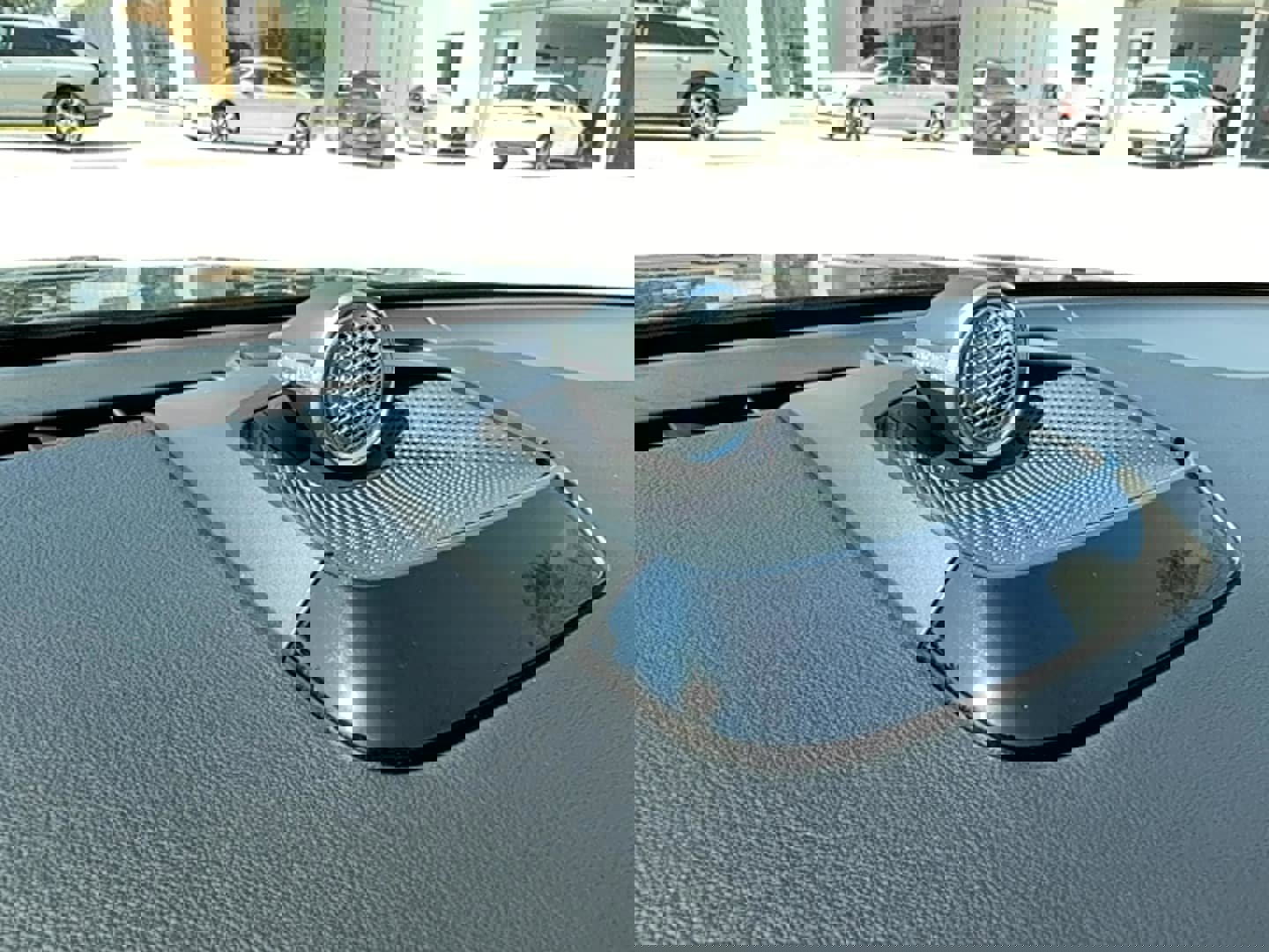 Certified 2025 Volvo EX90 Ultra image 21