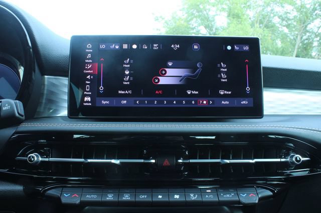 Used 2025 Alfa Romeo Tonale w/ Premium Package AWD/4WD image 20