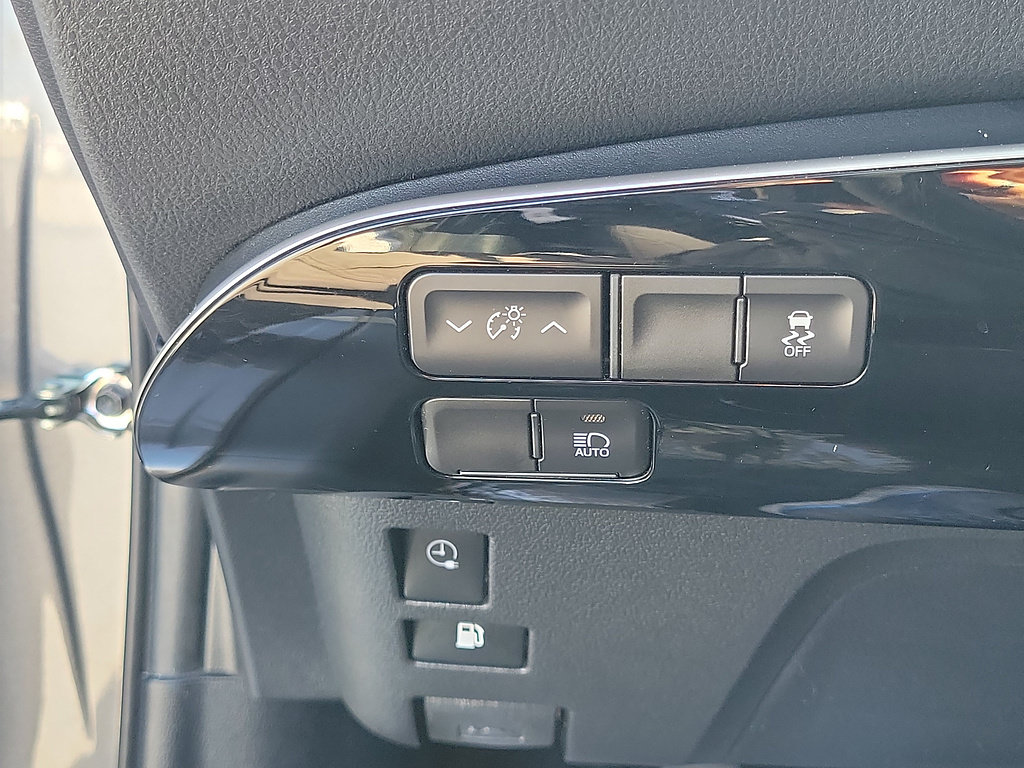Used 2022 Toyota Prius Prime LE FWD image 20