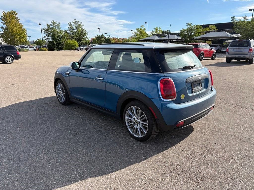 Used 2024 MINI Cooper SE w/ Signature Upholstery Package FWD image 7