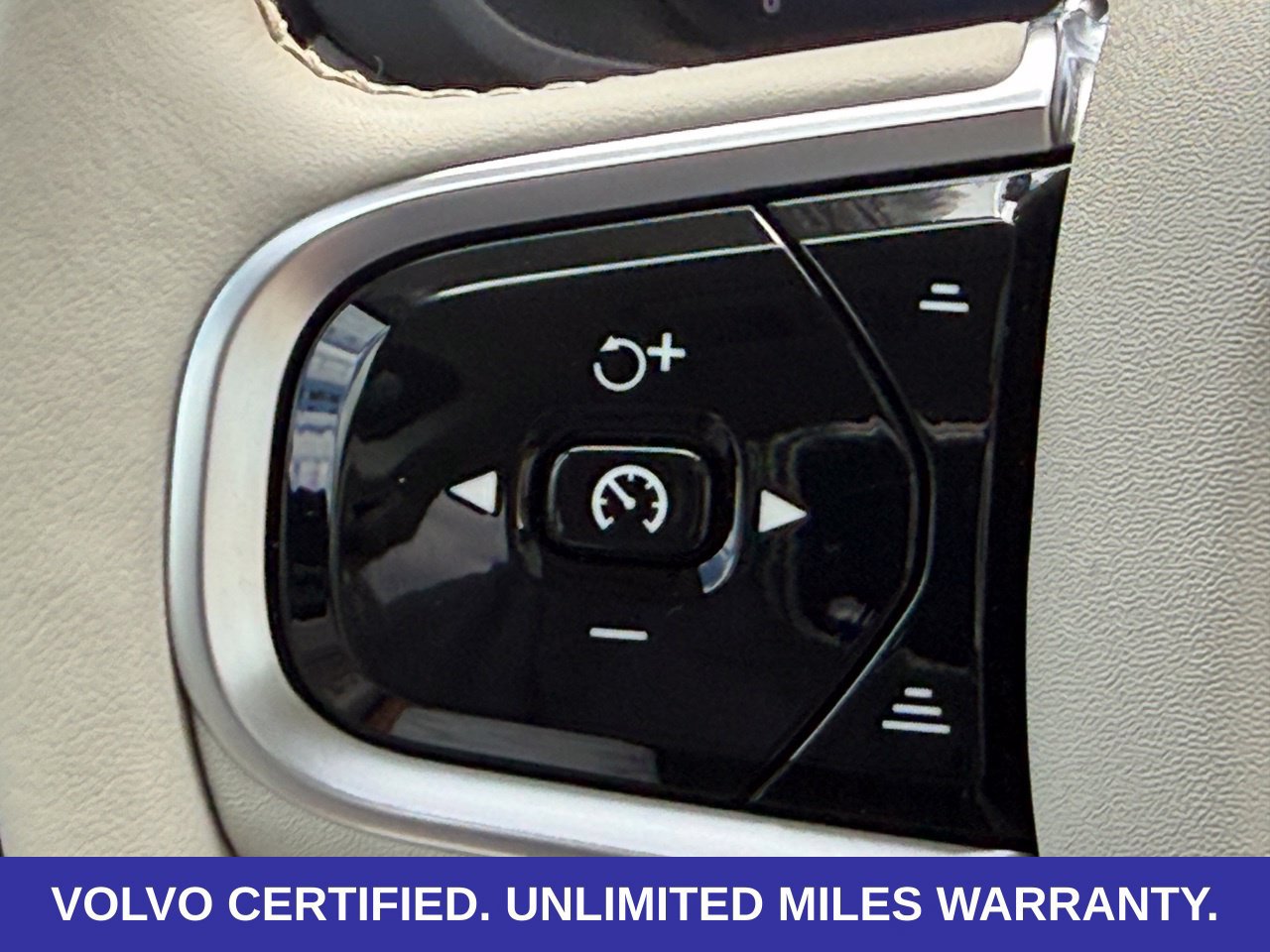 Certified 2025 Volvo XC60 T8 Plus w/ Protection Package Premier AWD/4WD image 21