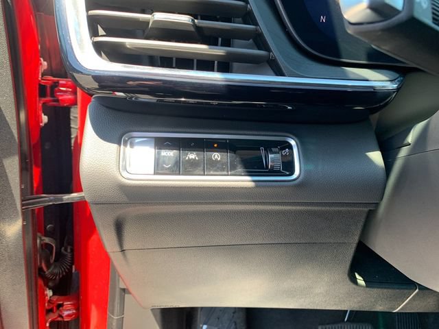 Used 2025 Buick Envision Preferred AWD/4WD image 32