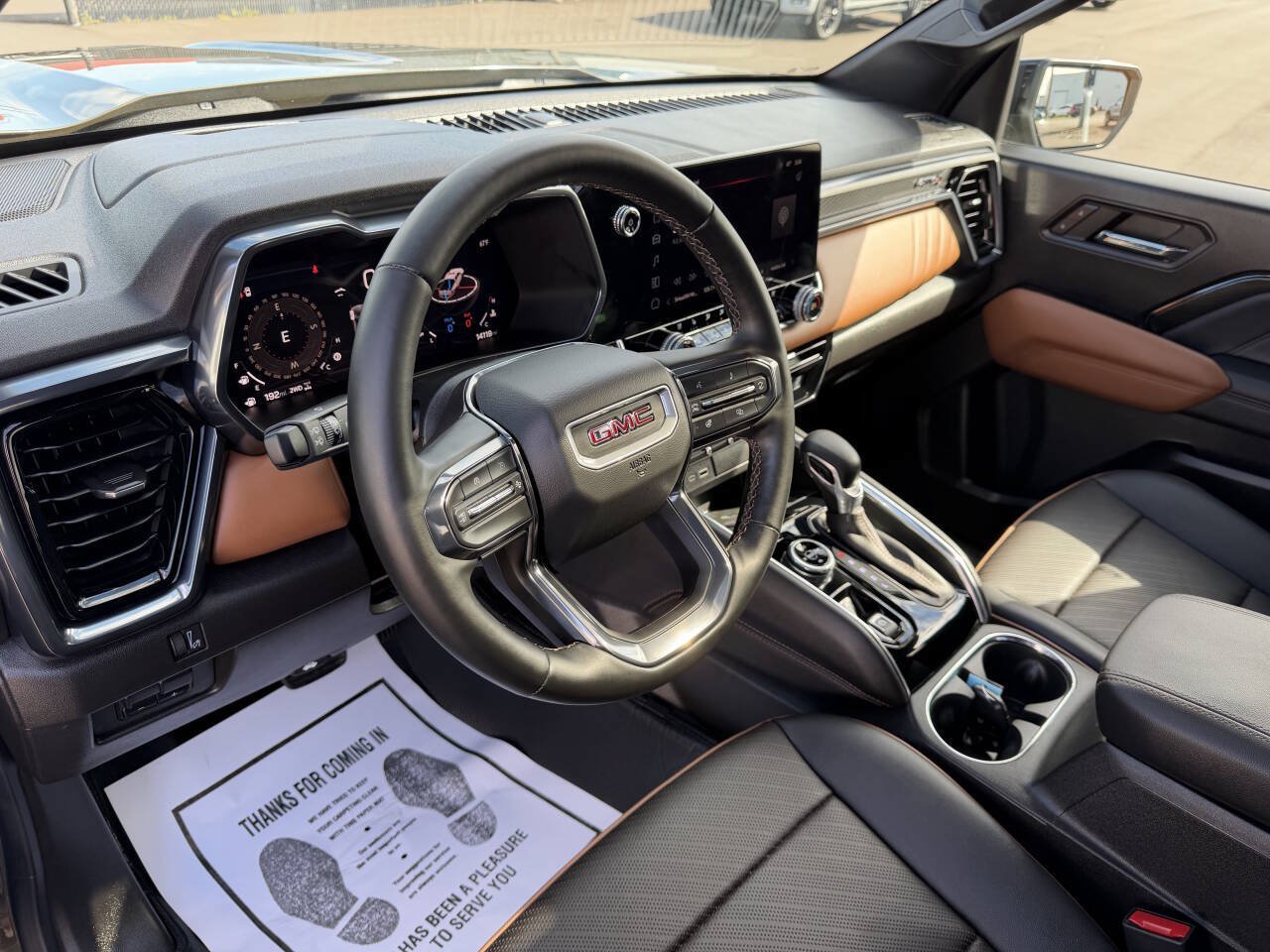 Used 2024 GMC Canyon AT4 w/ AT4 Premium Package AWD/4WD image 13