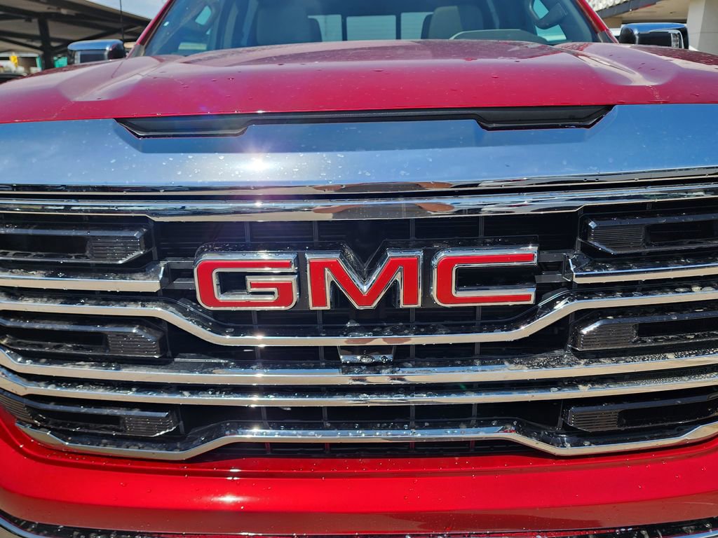 New 2026 GMC Sierra 1500 SLT image 10