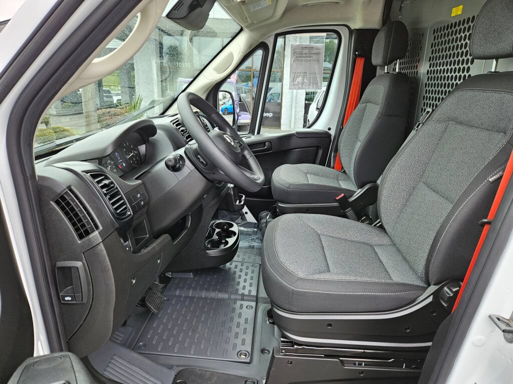 Used 2025 RAM ProMaster 3500 FWD image 16