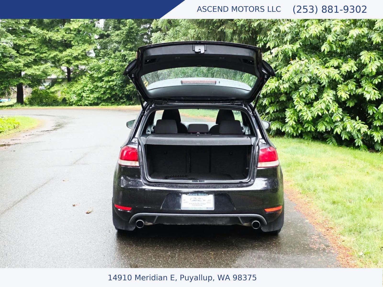 Used 2011 Volkswagen Golf 4-Door FWD image 17