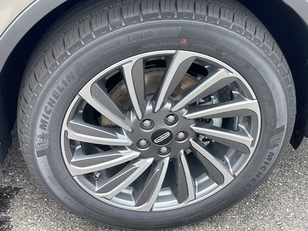 New 2025 Lincoln Corsair Reserve image 28