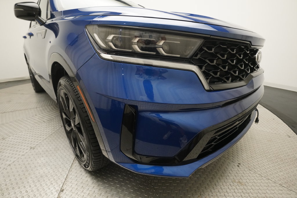 Used 2021 Kia Sorento EX AWD/4WD image 23