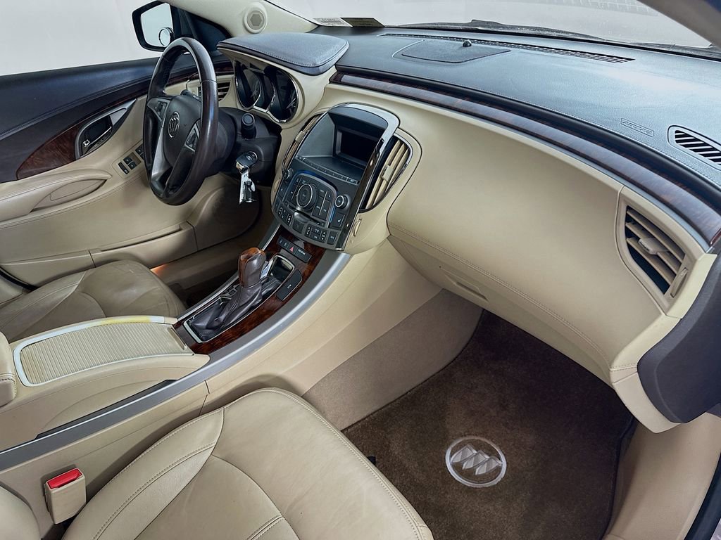 Used 2011 Buick LaCrosse CXL FWD image 26