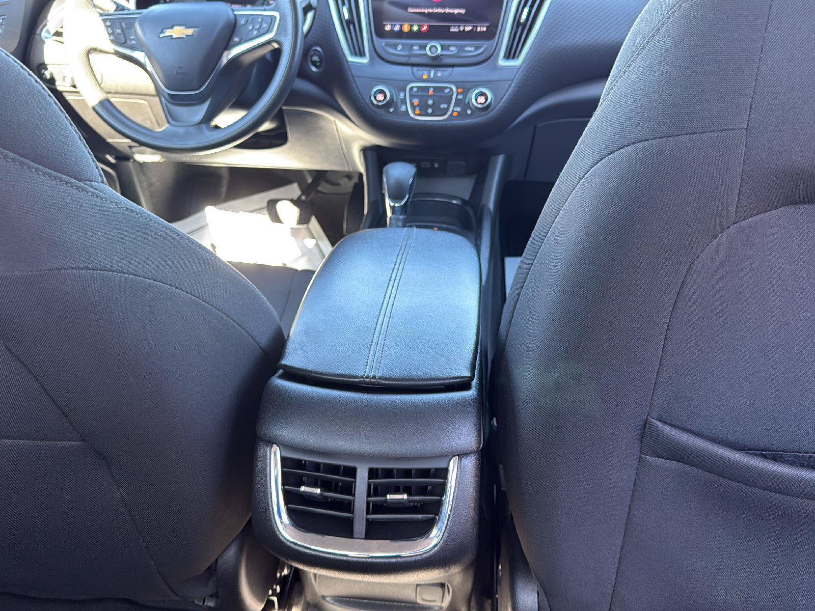 Used 2025 Chevrolet Malibu LT FWD image 29