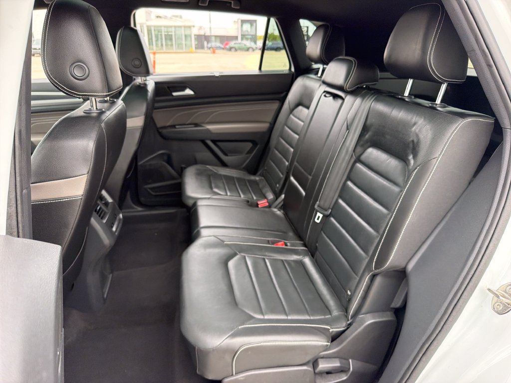 Certified 2023 Volkswagen Atlas Cross Sport SEL Premium R-Line AWD/4WD image 24