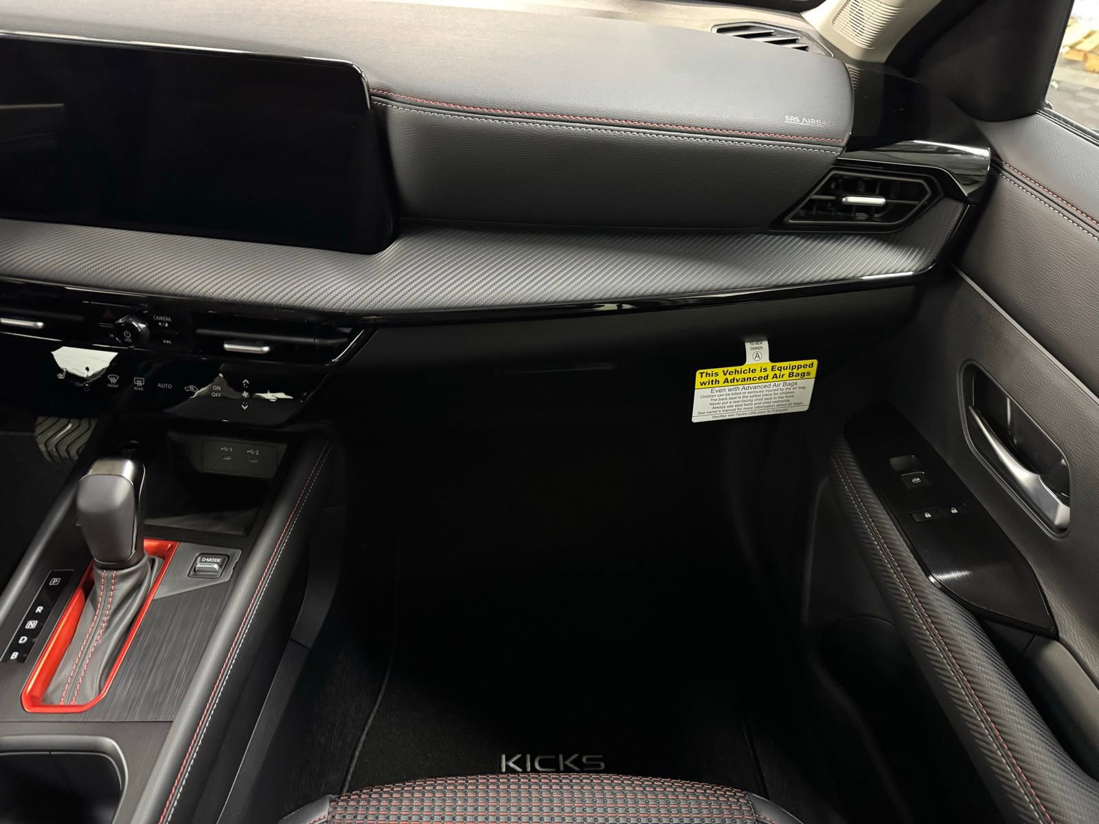 New 2026 Nissan Kicks SR w/ Cold Weather Package image 14