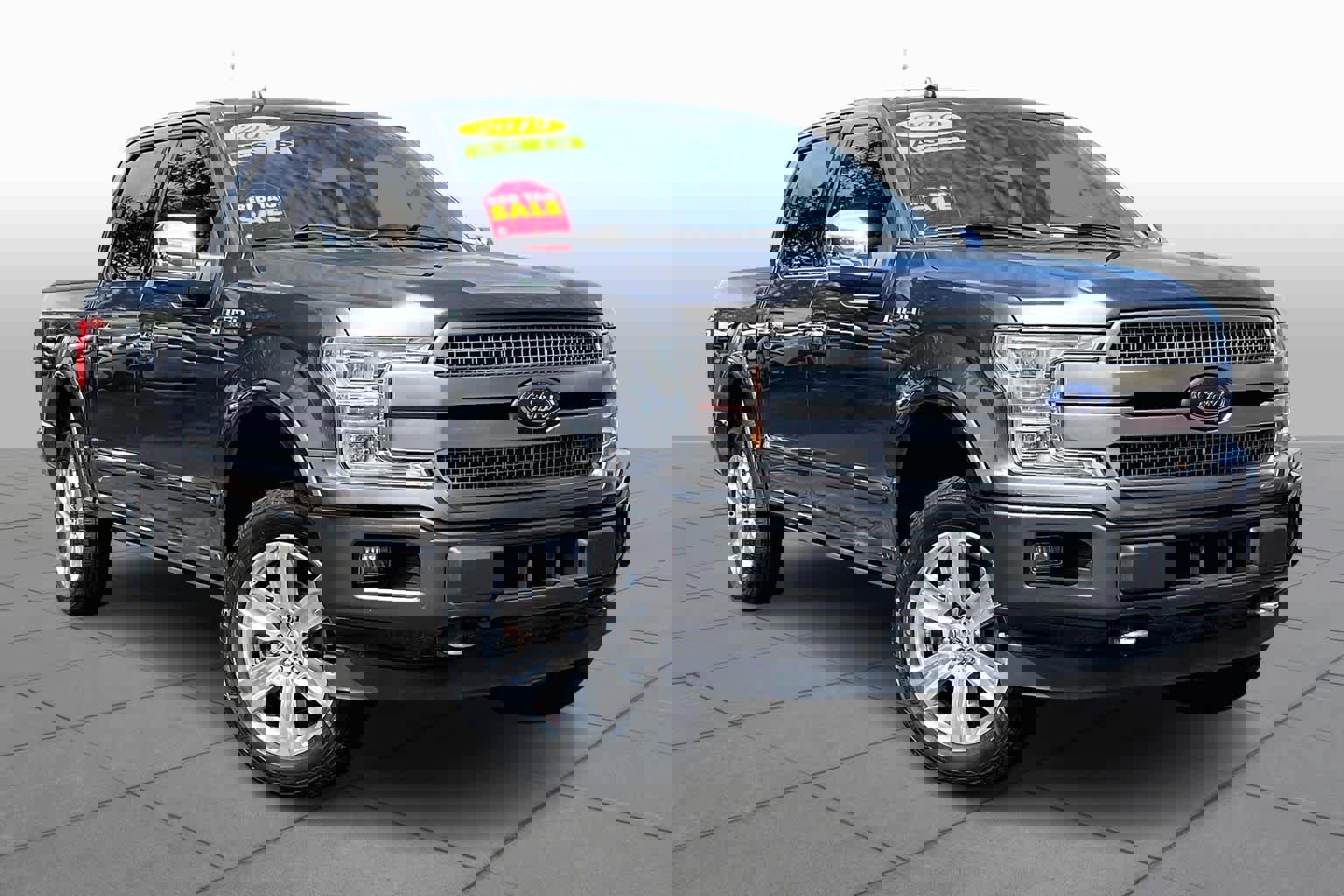 Used 2019 Ford F150 Platinum w/ Equipment Group 701A Luxury image 3