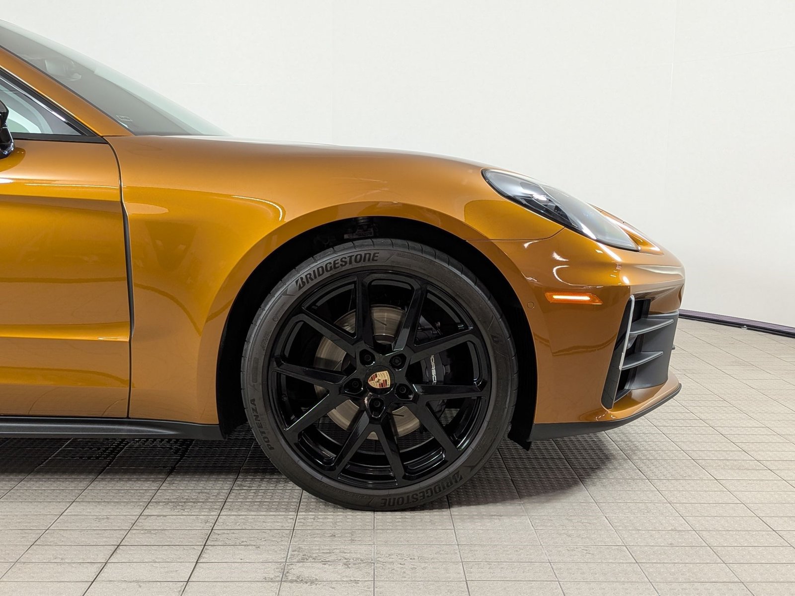 Certified 2024 Porsche Panamera image 10