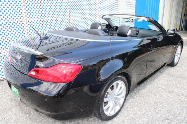 Used 2014 INFINITI Q60 Convertible w/ Premium Package RWD image 7