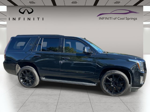 Used 2019 Cadillac Escalade Luxury w/ Escalade Sport Edition AWD/4WD image 8