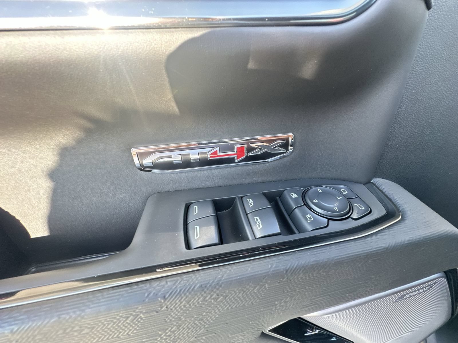 Used 2024 GMC Sierra 1500 AT4X AWD/4WD image 23