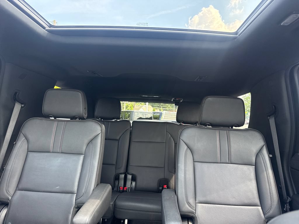Used 2022 Chevrolet Tahoe RST w/ Luxury Package AWD/4WD image 44