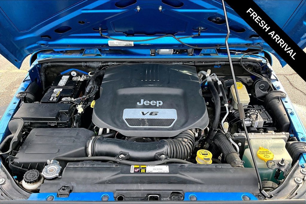 Used 2015 Jeep Wrangler Sport w/ Quick Order Package 24S AWD/4WD image 25