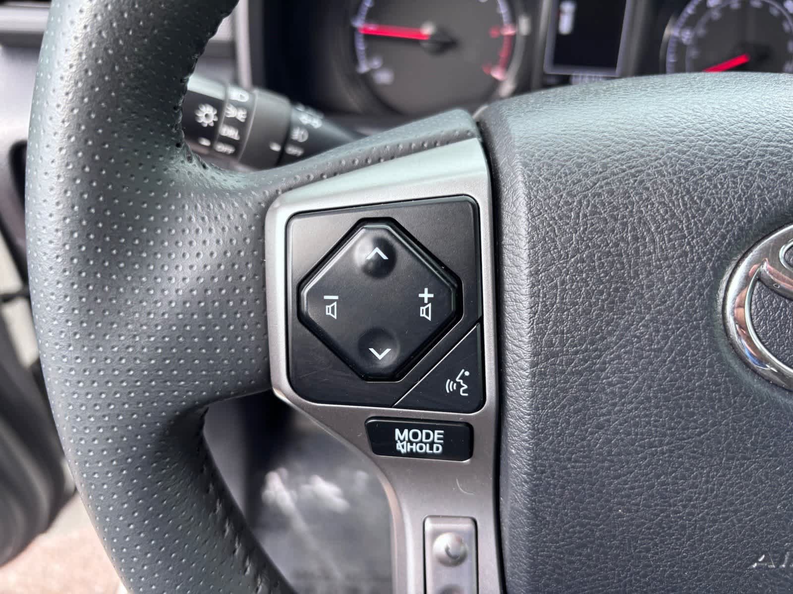 Used 2024 Toyota 4Runner SR5 AWD/4WD image 19