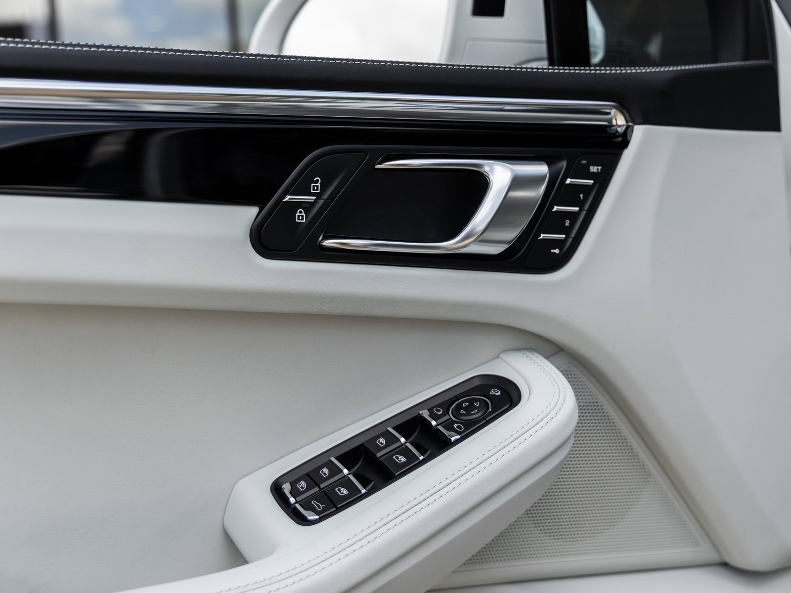 New 2026 Porsche Macan S image 23