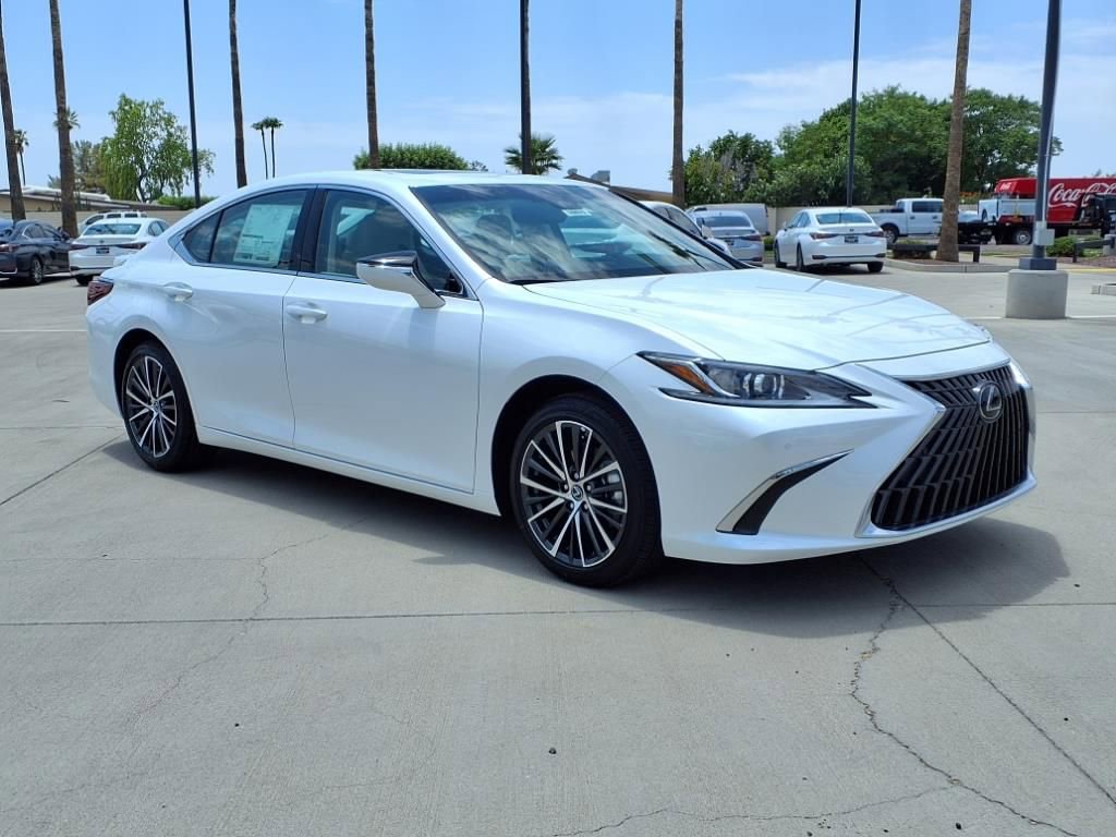 New 2025 Lexus ES 300h w/ Premium Package image 4