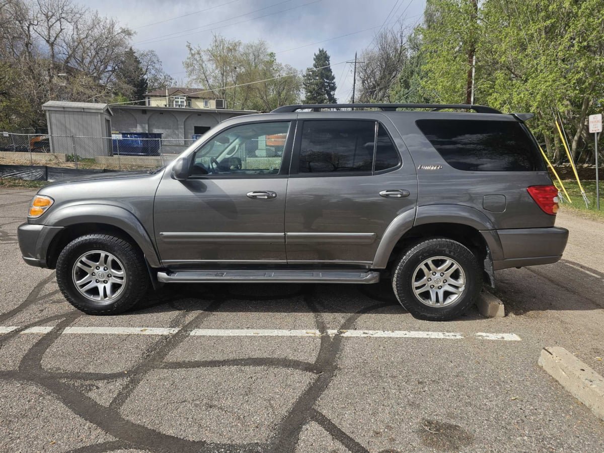Used 2003 Toyota Sequoia Limited AWD/4WD image 2