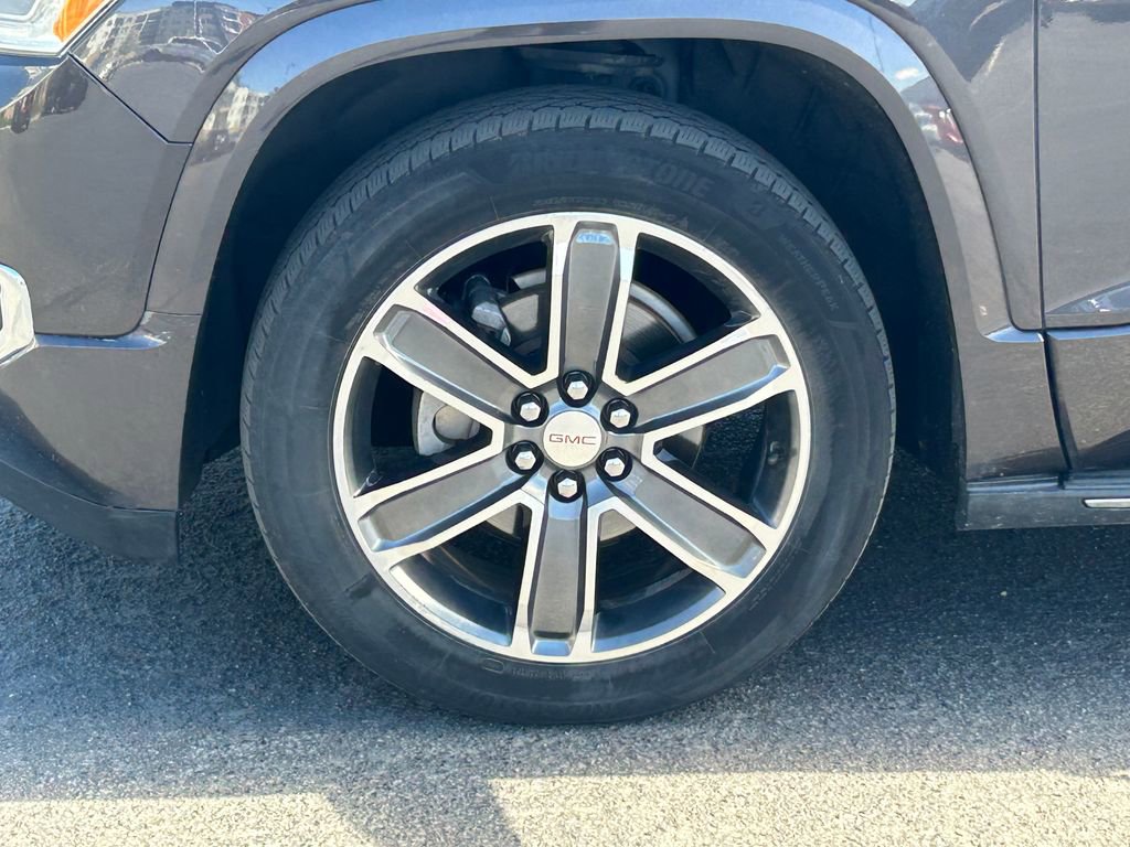 Used 2019 GMC Acadia Denali w/ Technology Package AWD/4WD image 13