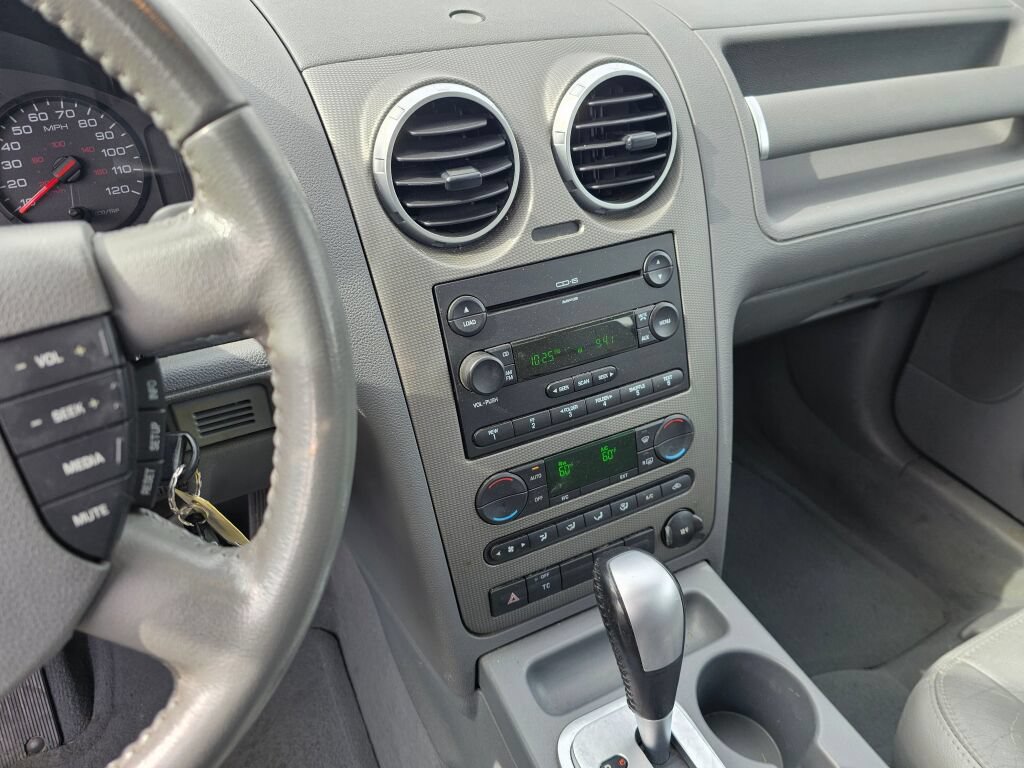 Used 2006 Ford Freestyle SEL AWD/4WD image 30