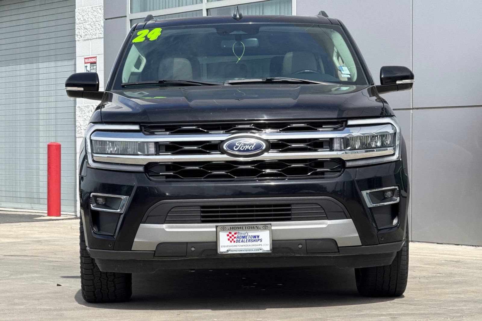 Used 2024 Ford Expedition Max Limited AWD/4WD image 6