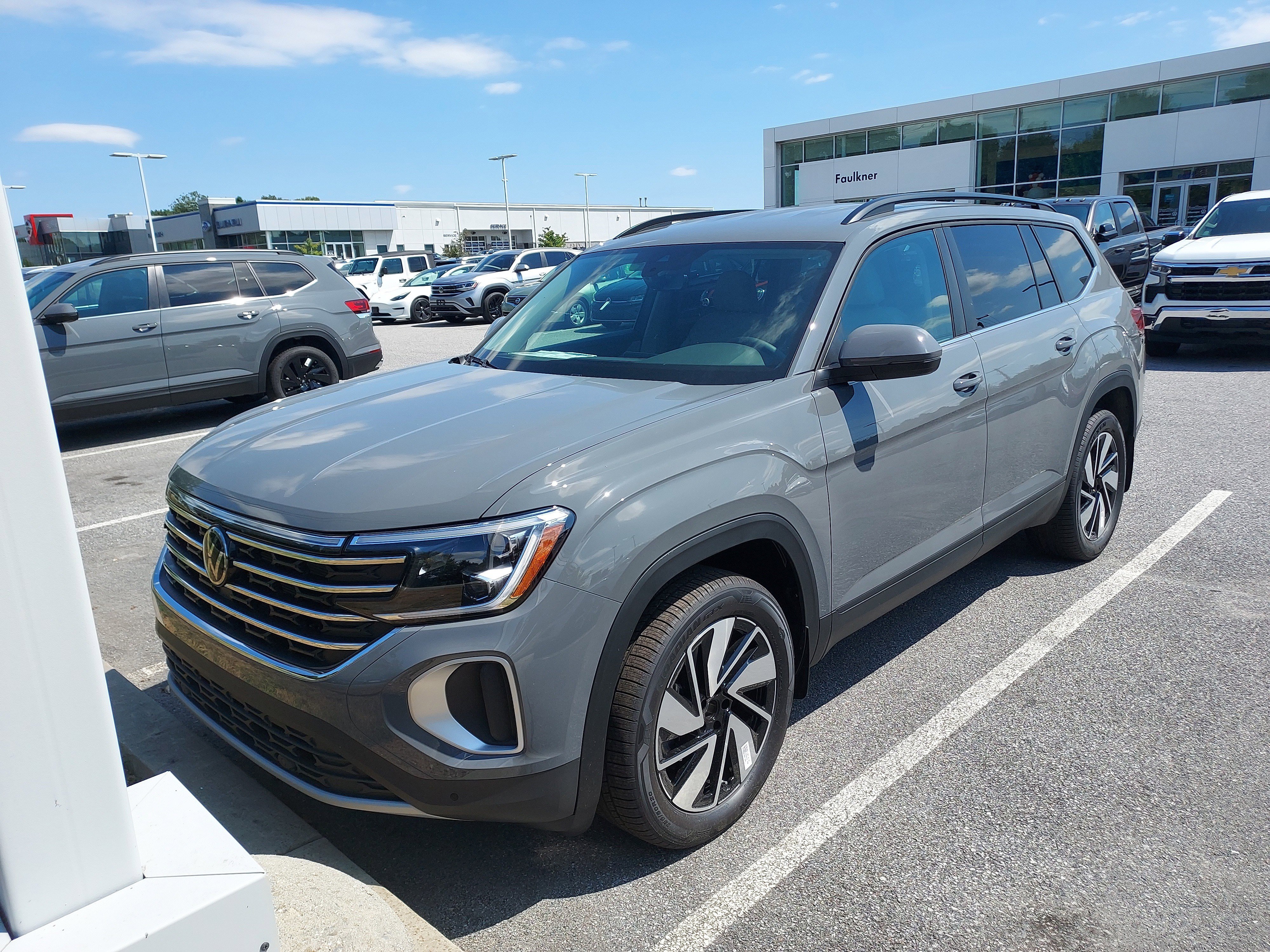 New 2026 Volkswagen Atlas SE image 6