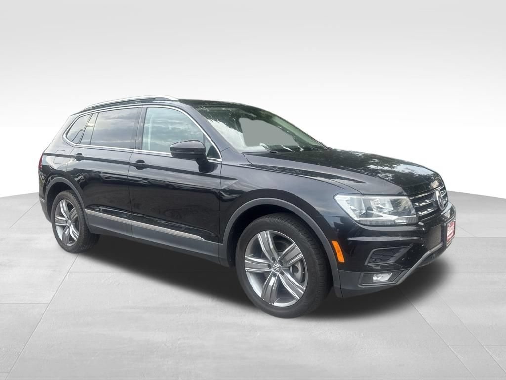 Used 2021 Volkswagen Tiguan SEL AWD/4WD image 32