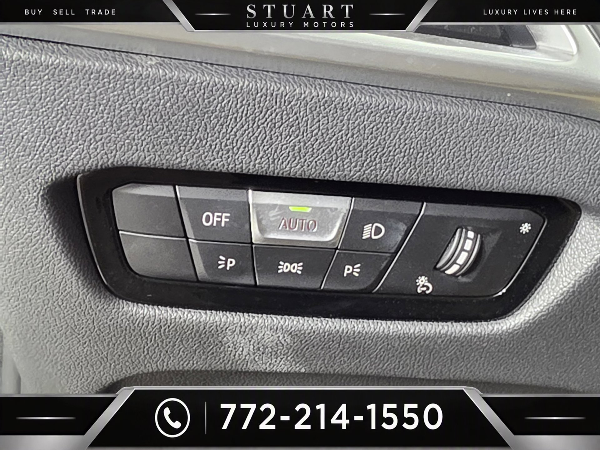 Used 2025 BMW 330i xDrive Sedan AWD/4WD image 8