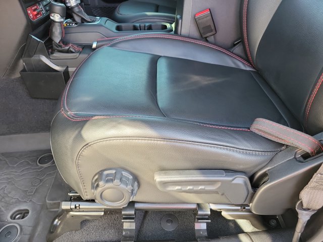 Used 2023 Jeep Wrangler Unlimited Rubicon w/ Xtreme 35 Tire Package image 15