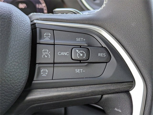 New 2025 Jeep Grand Cherokee Limited w/ Black Appearance Package image 25