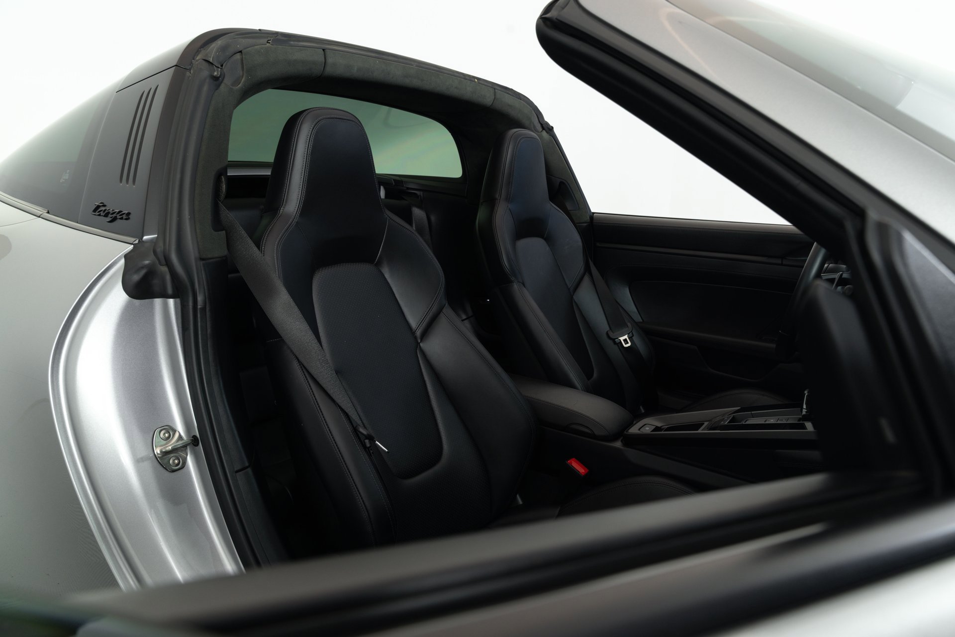 Used 2024 Porsche 911 Targa 4 GTS image 21