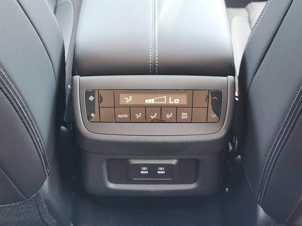 New 2026 Nissan Pathfinder SL FWD image 21