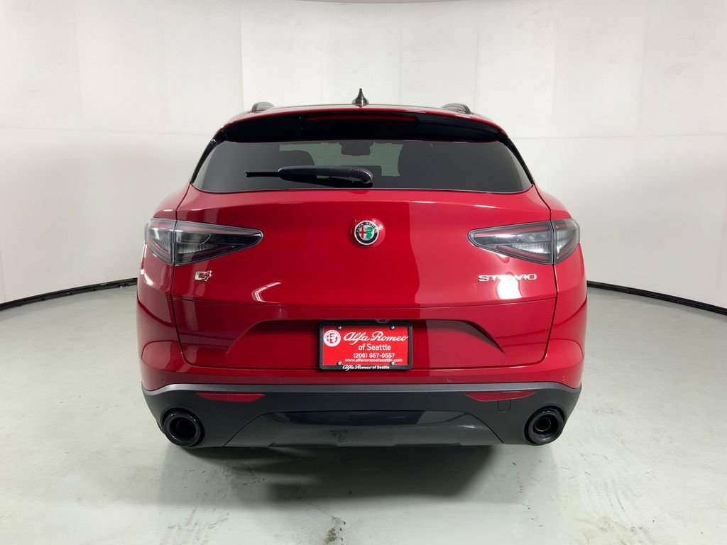 New 2025 Alfa Romeo Stelvio Sprint w/ Convenience Package AWD/4WD image 13