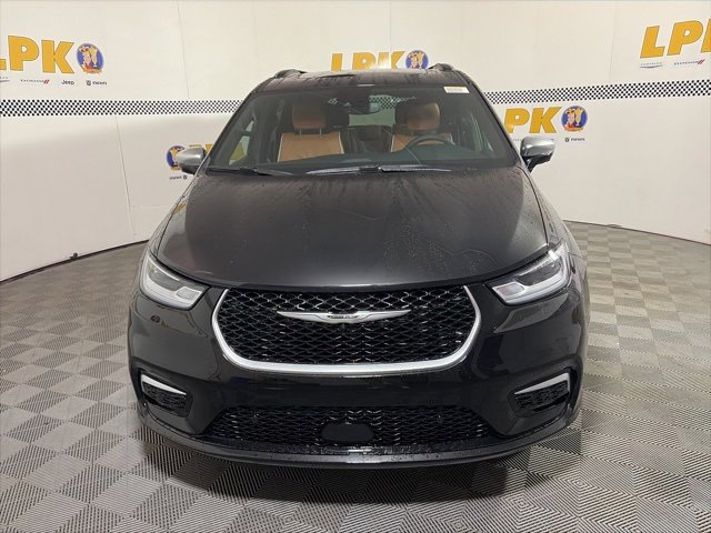 New 2026 Chrysler Pacifica Pinnacle image 11