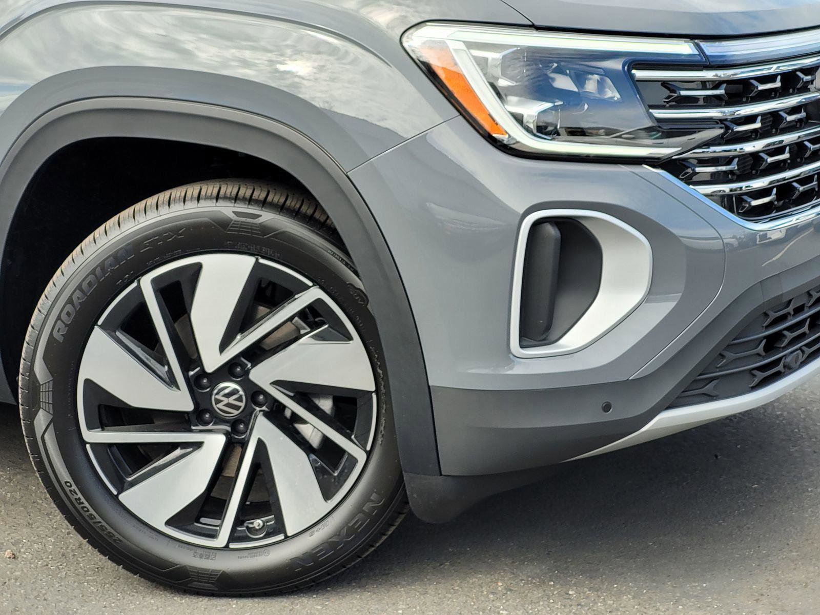 New 2026 Volkswagen Atlas SEL image 4